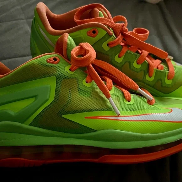 HOT 11 Low Lebron 11 Lime Green Lebron 11 Low GS